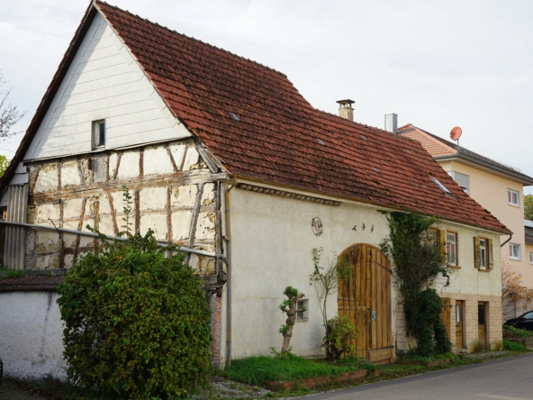 Die erste Außenansicht des Hauses in Oberwälden im Kreis Göppingen