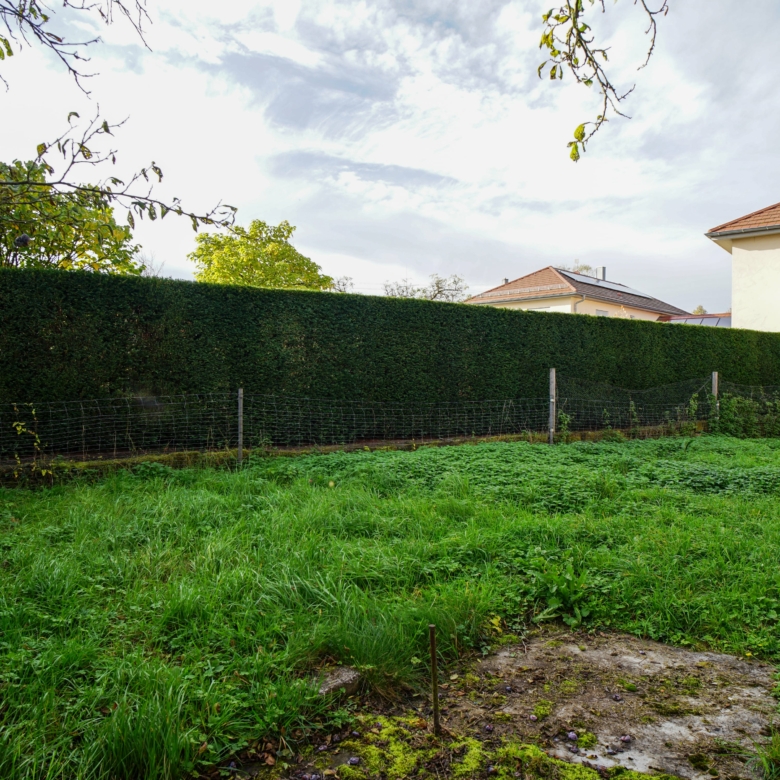 Der Garten des Hauses in Oberwälden im Kreis Göppingen